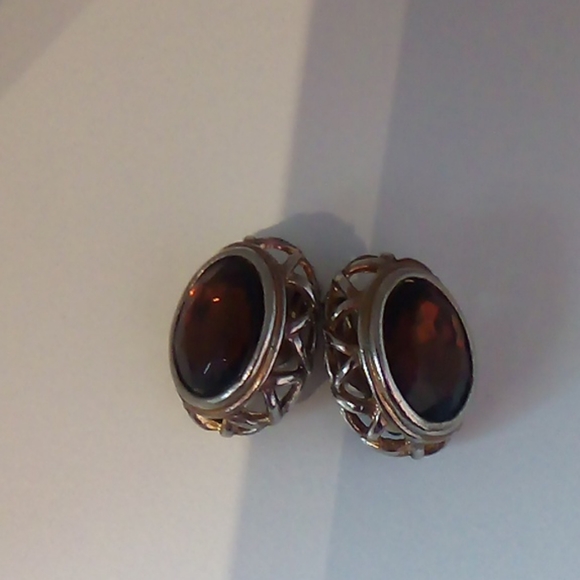 earrings - Picture 4 of 4